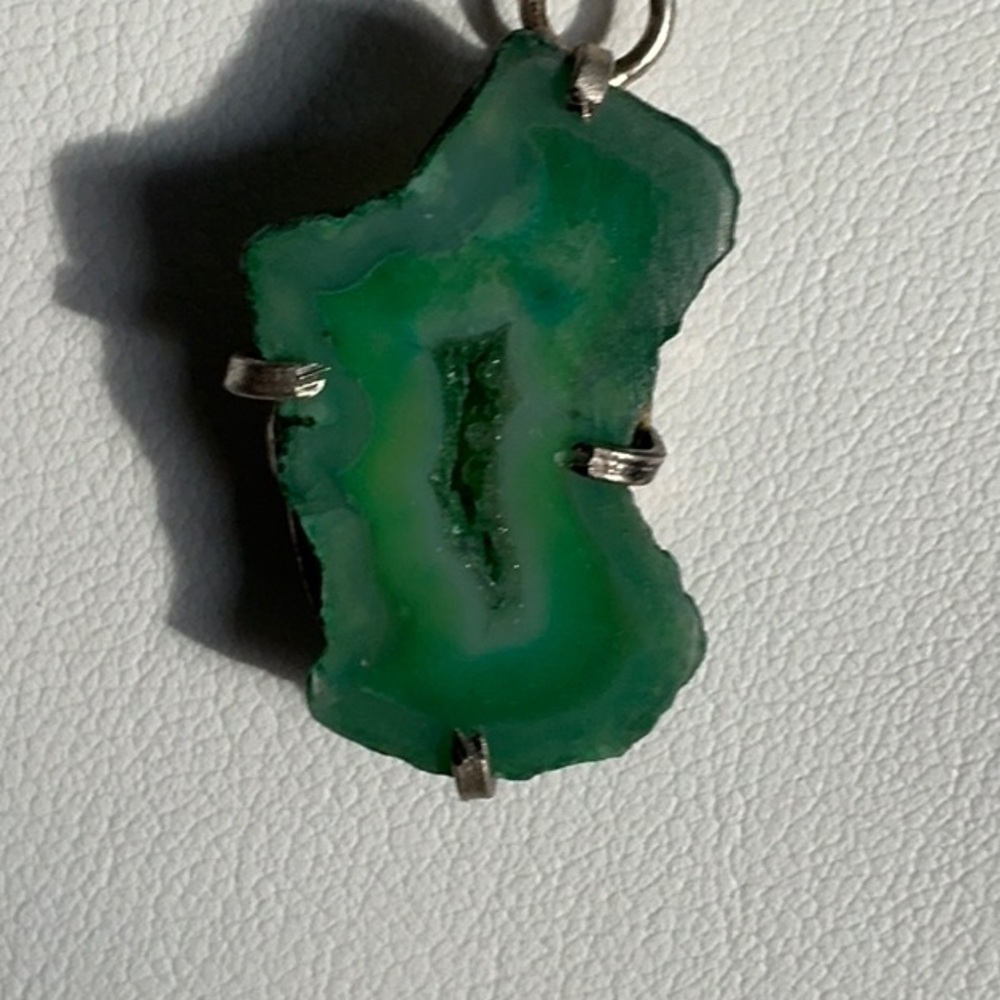 Green Raw Stone Geode Pendant and Necklace - Picture 2 of 3